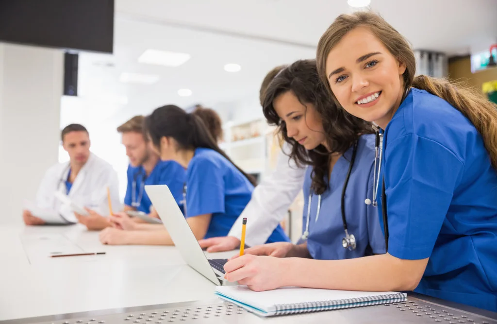 ¿Cómo entrar a Medicina UDG? Guía práctica para aspirantes 